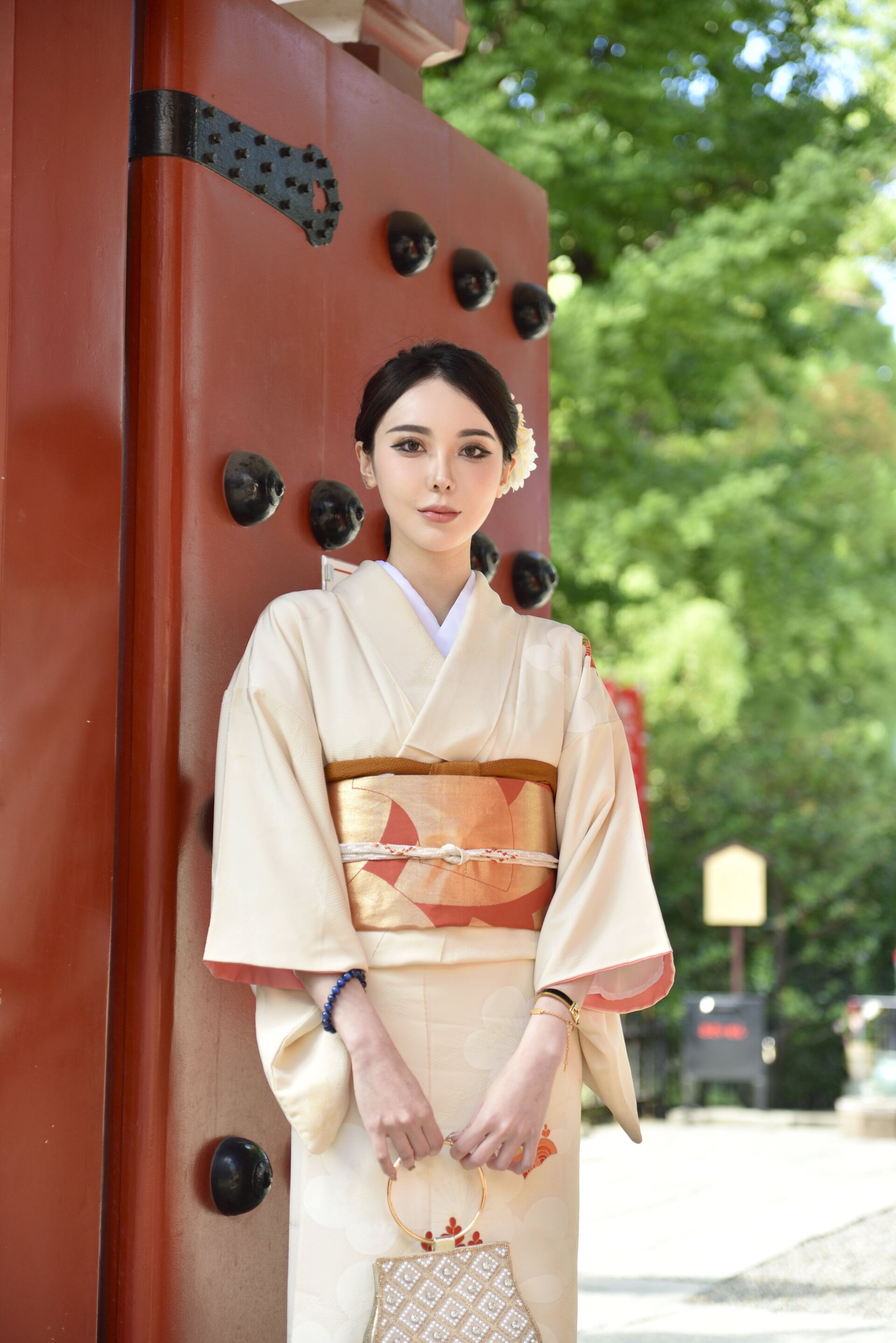 結婚式、卒業式に最適、浅草の着物レンタル店でお得に正絹訪問着を 